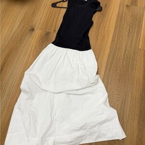Aritzia Babaton Black white dress